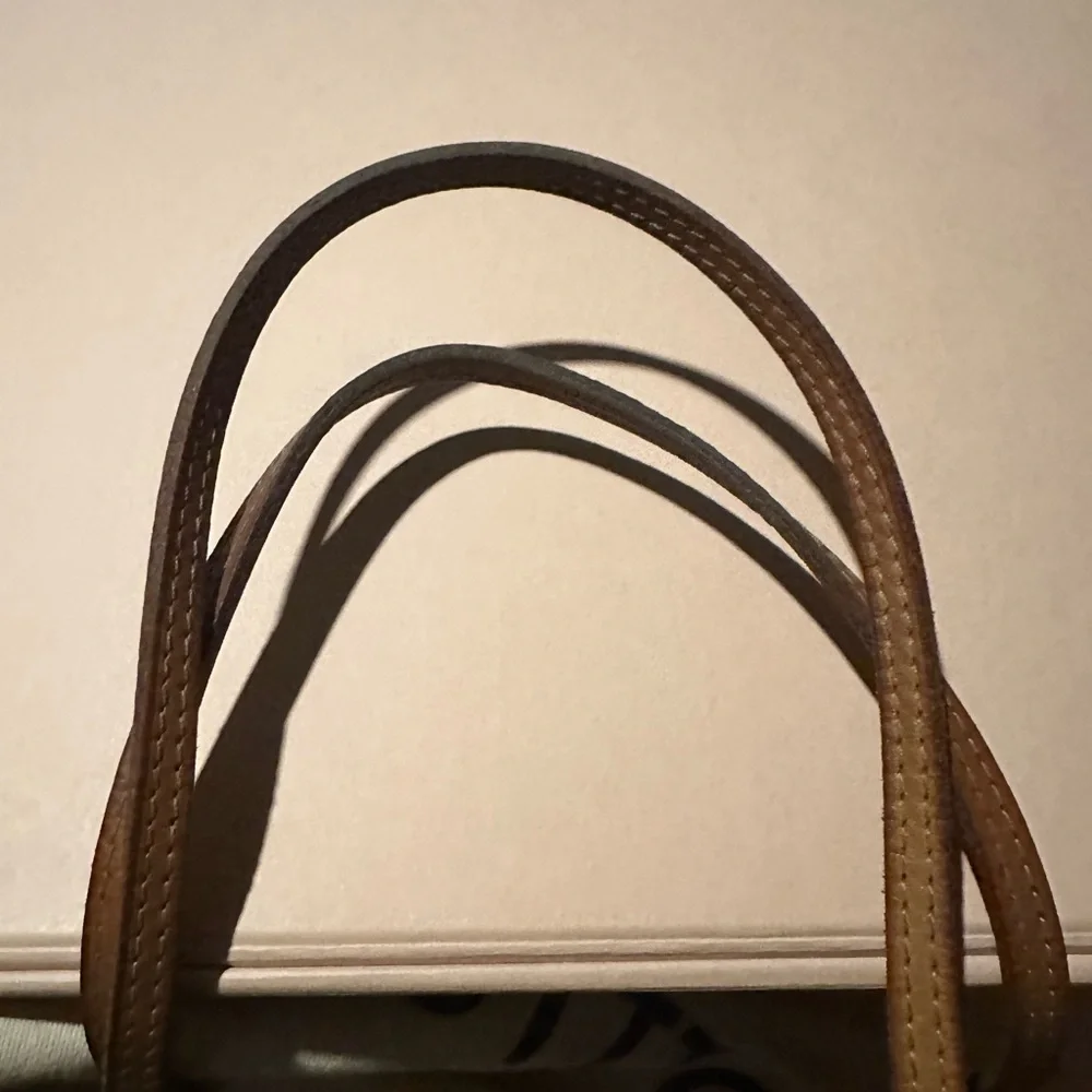 LV purse - Picture 5 of 5
